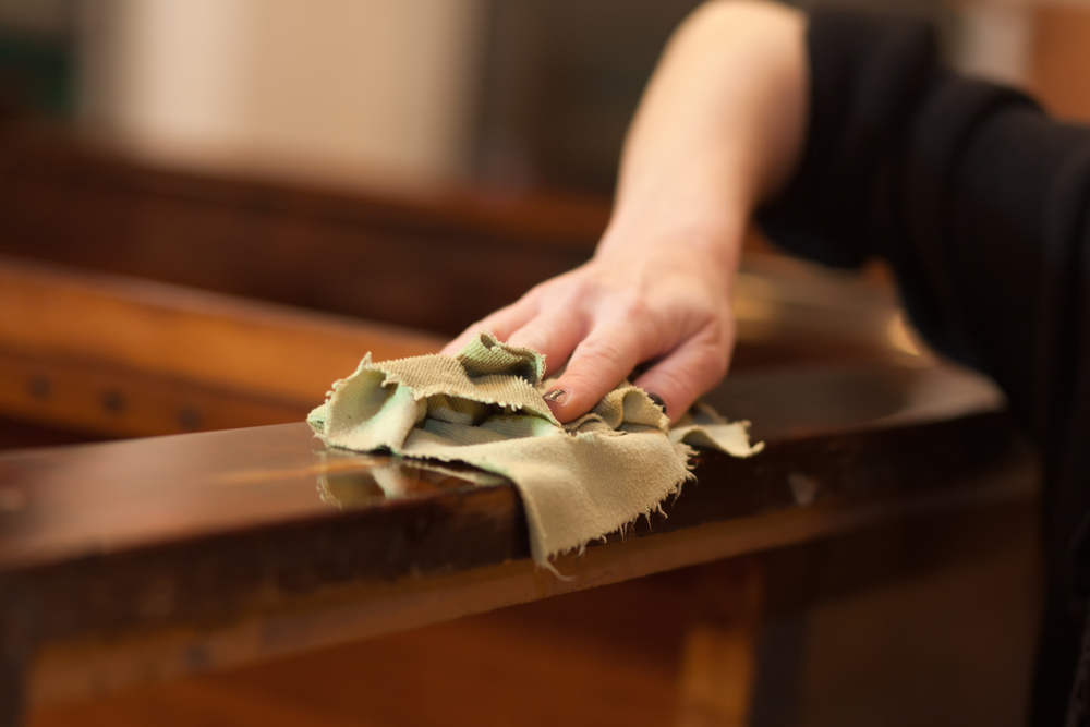 nettoyer un meuble de cuisine en bois