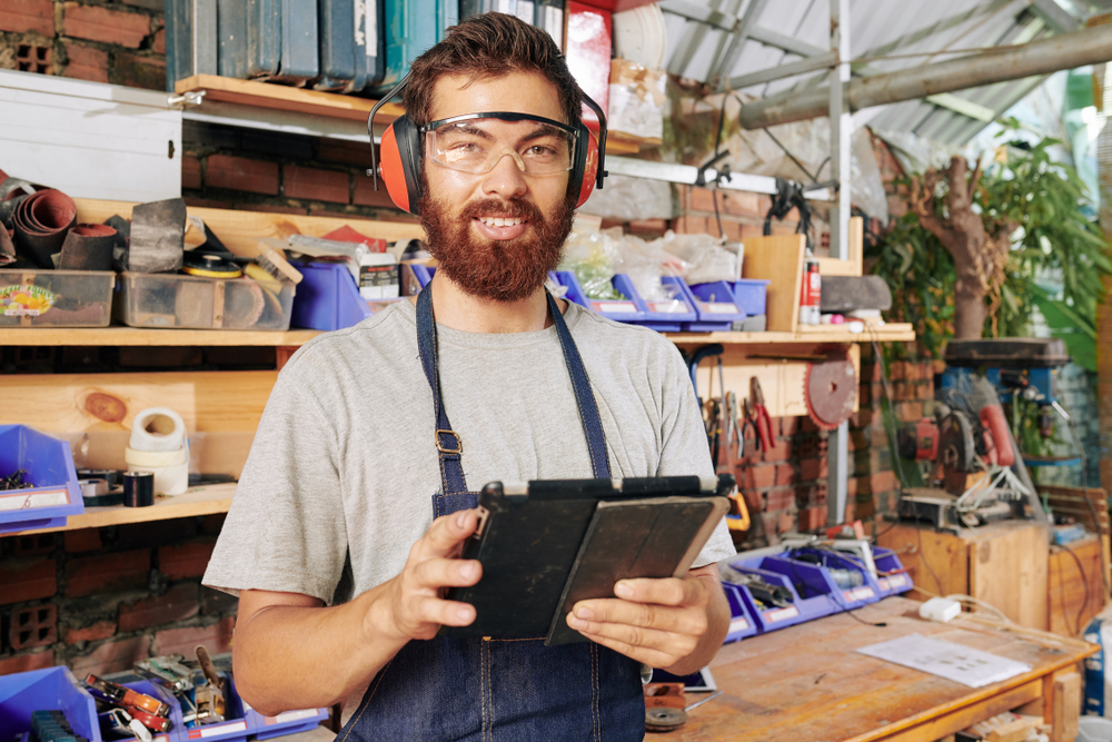 Les assurances obligatoires pour un menuisier